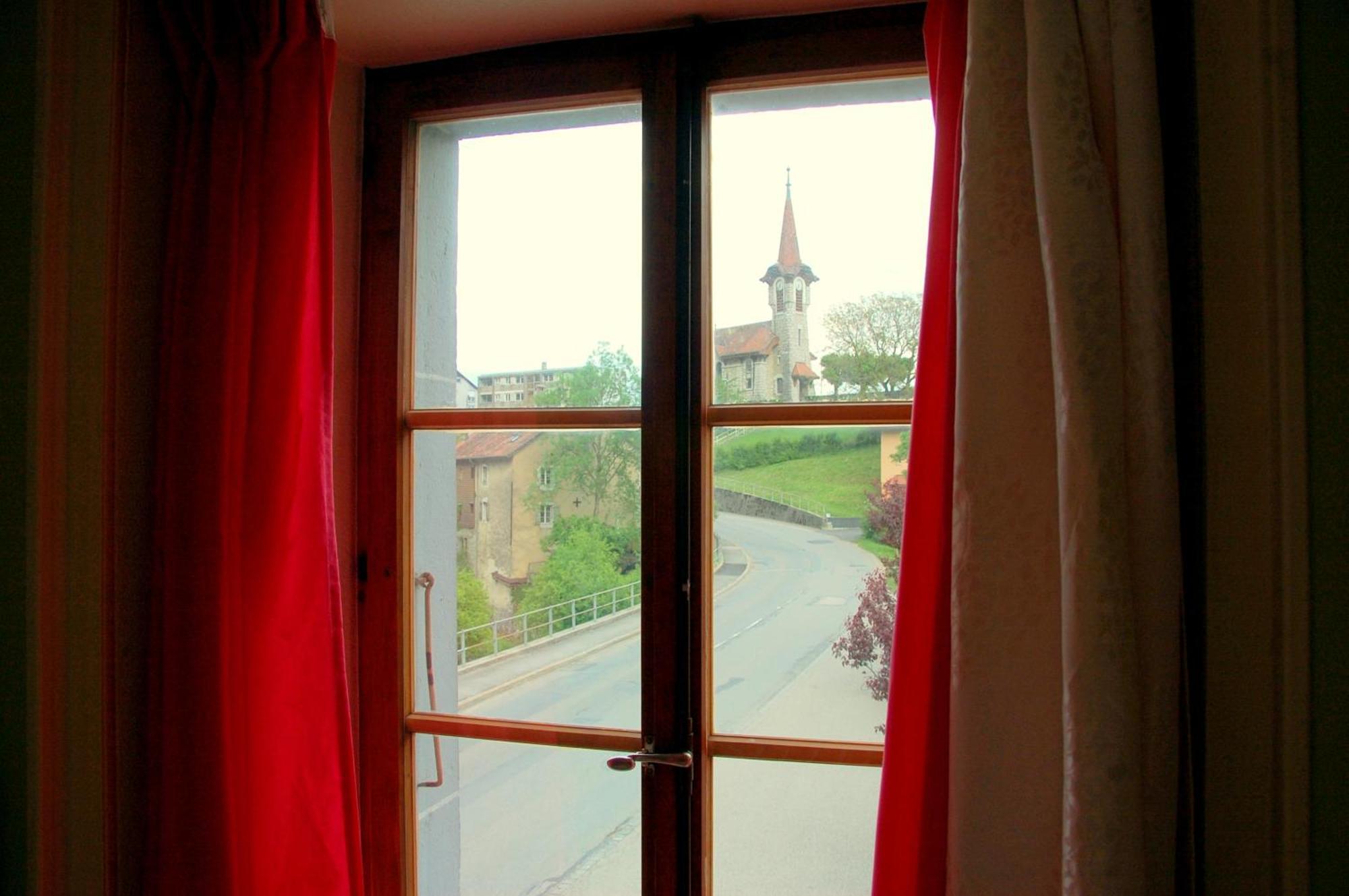 Hotel De L'Ours فاوتيبوف المظهر الخارجي الصورة